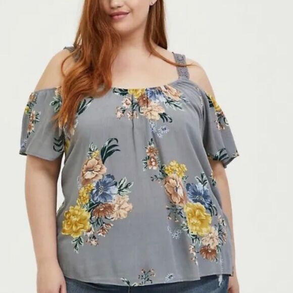 Torrid Floral Crinkled Gauze Cold‎ Shoulder Blouse Size 2 2X 18/20 Stone Gray - Picture 1 of 9